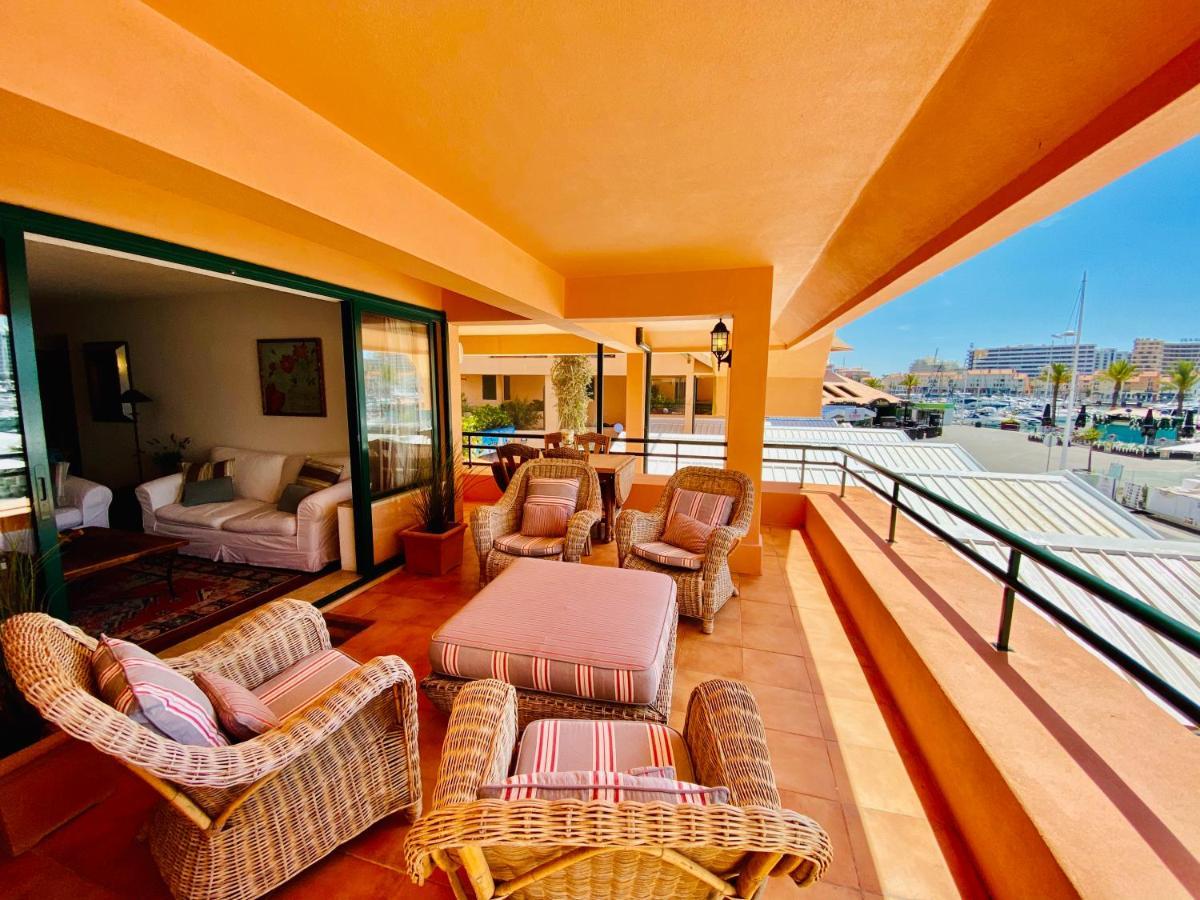 Marina Gardens Apartment Куартейра Екстериор снимка